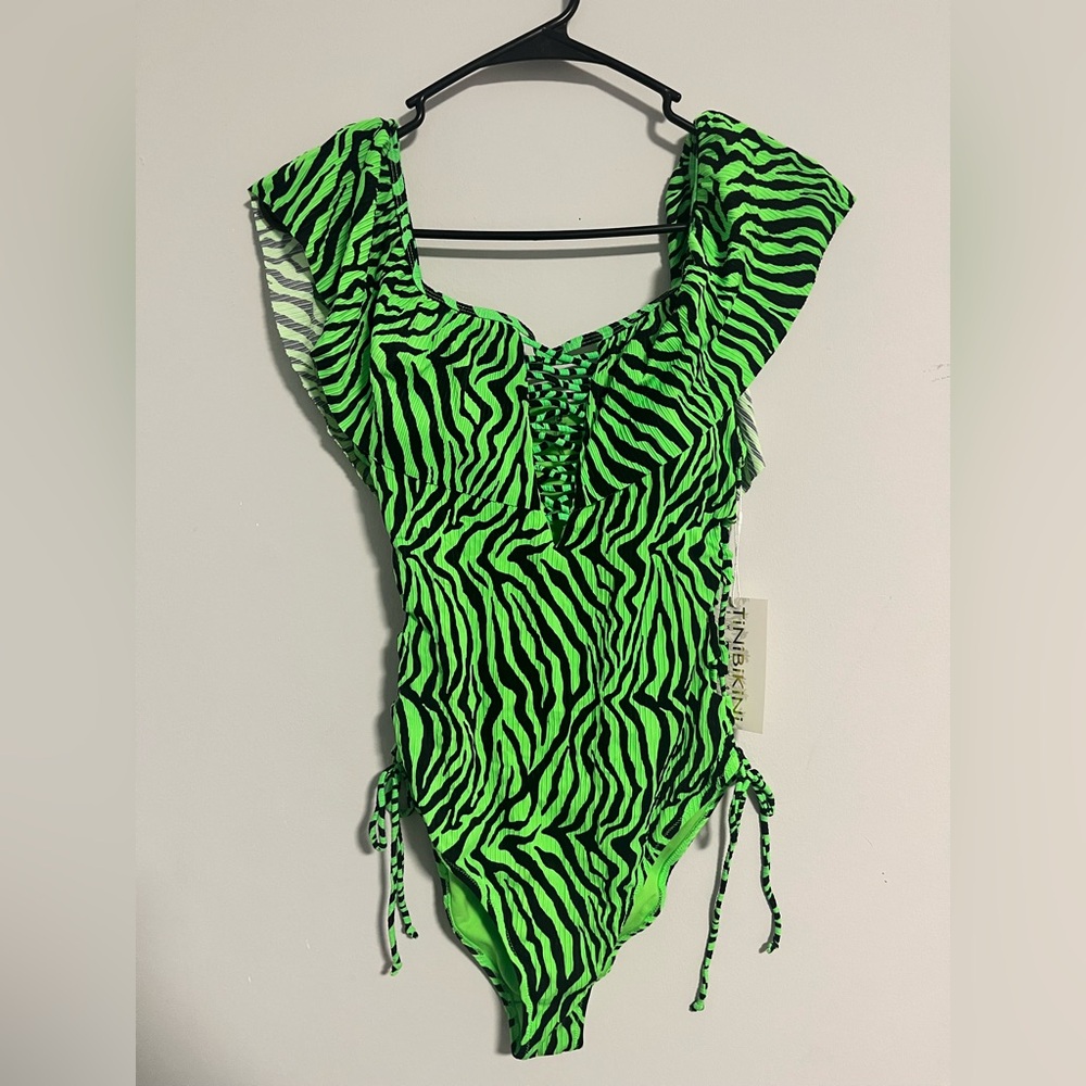 Bathing suit